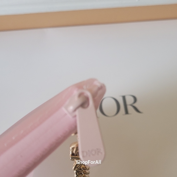 Dior - Picture 8 of 10